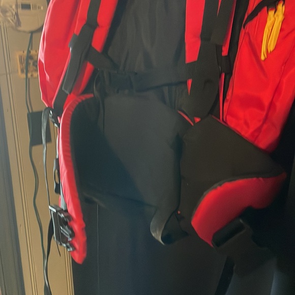 Marlboro. Vintage Hiking Pack. NWT. 1992 - Picture 5 of 6